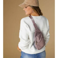 Coco & Carmen, Larissa Sling Bag
