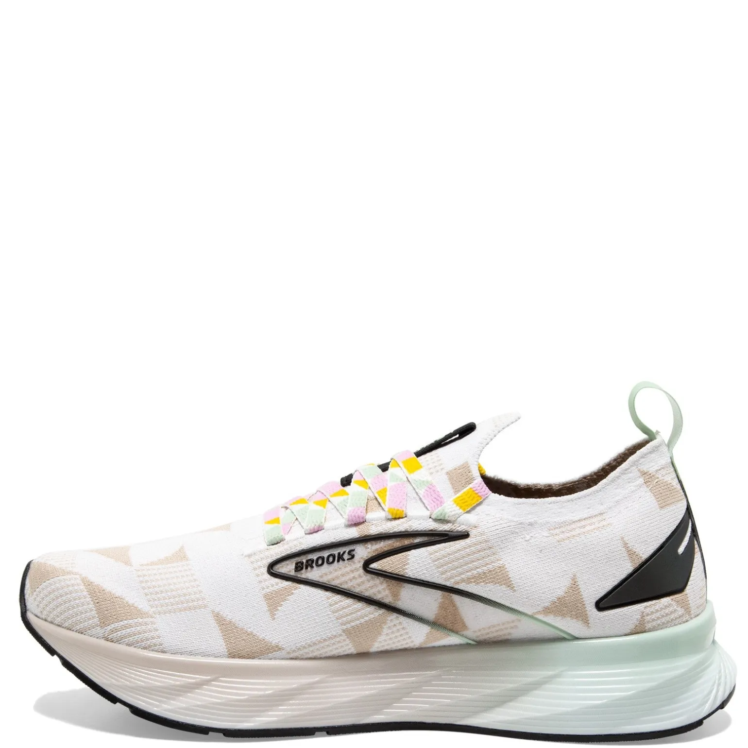 Women's Brooks, Levitate Stealthfit 6 Running Shoe